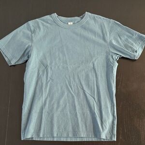 Uniqlo Men's Light Blue Short Sleeve Tee